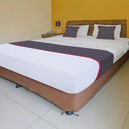 Super Oyo Collection O 92130 Hotel Fiducia Kaji Jakarta Exterior foto
