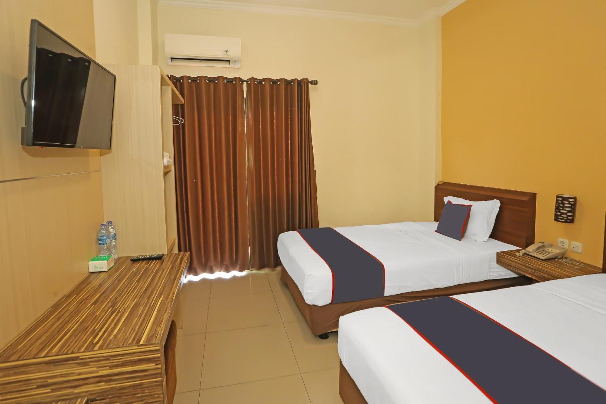 Super Oyo Collection O 92130 Hotel Fiducia Kaji Jakarta Exterior foto